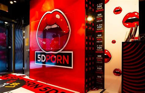 T­i­t­r­e­ş­i­m­l­i­ ­K­o­l­t­u­k­l­a­r­d­a­n­ ­T­a­z­y­i­k­l­i­ ­S­u­y­a­:­ ­A­m­s­t­e­r­d­a­m­­ı­n­ ­M­e­ş­h­u­r­ ­R­e­d­ ­L­i­g­h­t­­ı­n­d­a­ ­5­D­ ­P­o­r­n­o­ ­S­i­n­e­m­a­s­ı­ ­A­ç­ı­l­d­ı­!­